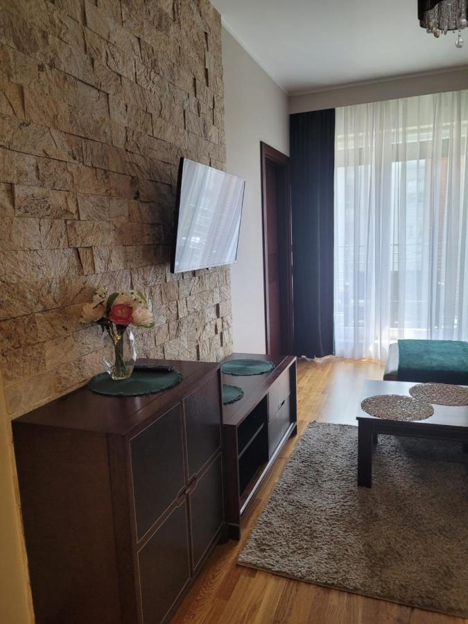 Moderna Francuska Park Apartment *